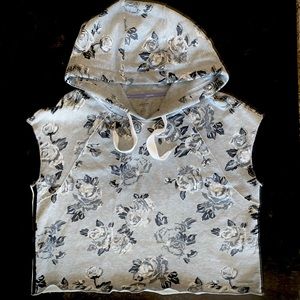 💕HOST PICK💕 NWT Calvin Klein Sleeveless Cropped Hoodie